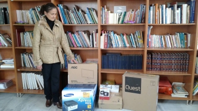 Με ηλεκτρονικό εξοπλισμό και βιβλία “ενισχύθηκαν” πέντε Δημοτικά Σχολεία του Δήμου Πρέβεζας