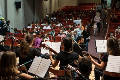 Προκήρυξη για πρόσληψη ωρομίσθιου εκπαιδευτικού ή ιδιώτη εμπειροτέχνη στη μουσική ειδίδευση “Λαούτο” στο Μουσικό Σχολείο Πρέβεζας