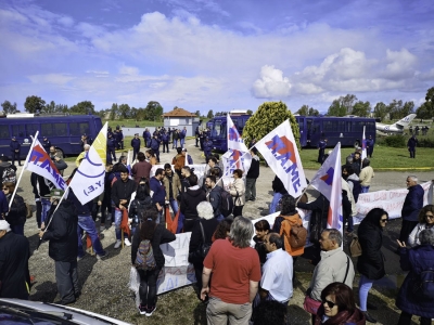 Με επιτυχία πραγματοποιήθηκε η πορεία Ειρήνης στη βάση του Ακτίου (photos+video)