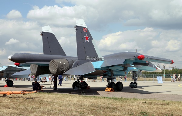 Su-34 at_the_Celebration_of_the_100th_anniversary_of_Russian_AF_2