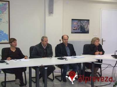 Ούτε φωνή, ούτε ακρόαση από το Δήμο Πρέβεζας για τα αδέσποτα...