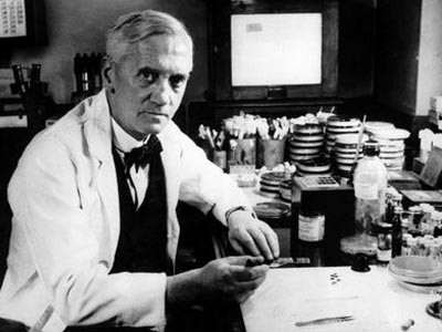 Στις 15 Σεπτεμβρίου 1928 ο Φλέμινγκ ανακαλύπτει την πενικιλίνη