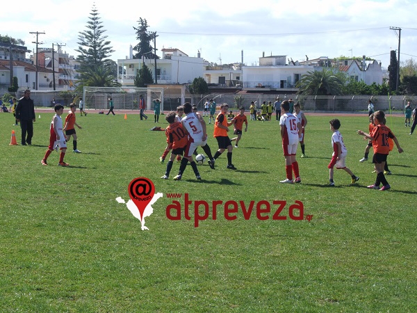 Πανδαισία ποδοσφαίρου από τα σχολεία της Πρέβεζας (photo)