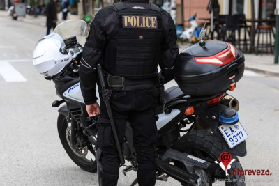 Σύλληψη δύο ατόμων στην Πρέβεζα-Κατασχέθηκαν δύο μαχαίρια