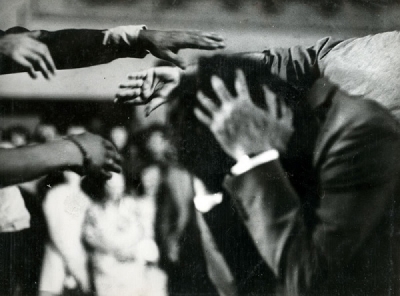 Στις 26 Φεβρουαρίου 1969 γίνεται η πρώτη προβολή της ταινίας «Ζ»