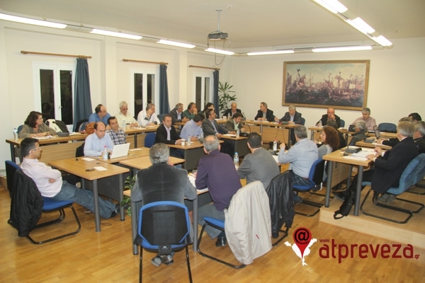 Συνεδριάζει το δημοτικό συμβούλιο Πρέβεζας – Προϋπολογισμός, ανακύκλωση και τεχνικό πρόγραμμα στο επίκεντρο
