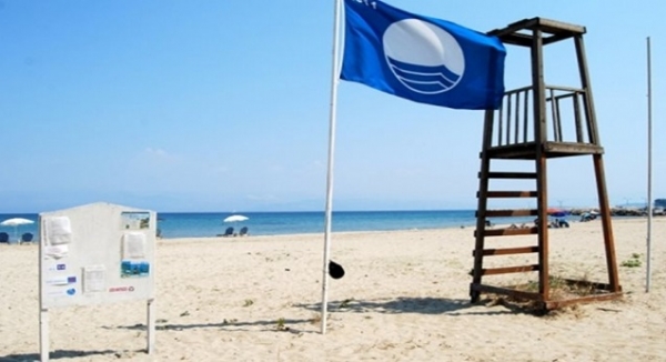 Σκουπίδια και εγκαταστάσεις για ΑΜΕΑ «κόστισαν» δύο γαλάζιες σημαίες στο Δήμο Πρέβεζας