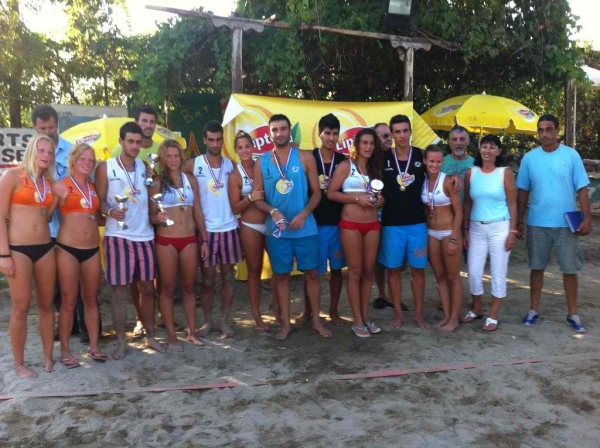 Πρωταθλητές στο Πανελλήνιο Πρωτάθλημα Beach Volley Κ20 οι Πρεβεζάνοι Β. Ζήσης και Β.Τσουμάνης