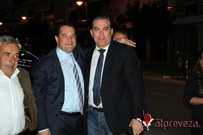 Το... τρολάρισμα στους Γεωργιάδη, Γιαννάκη και τα... ρουσφέτια!