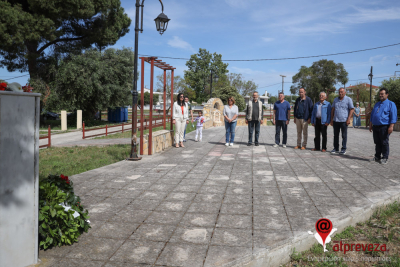 Με κατάθεση στεφάνων στο Μνημείο του Κάππα το Εργατικό Κέντρο τίμησε την Eργατική Πρωτομαγιά