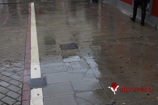 Νέος βανδαλισμός στο κέντρο της Πρέβεζας – Κι άλλο παγκάκι «εξαφανίστηκε» (photo)