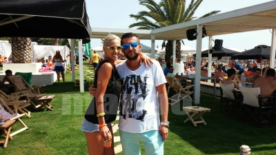 Καλοκαιρινή απόδραση στο Mango beach Bar για την Σάσα Μπάστα (photos)