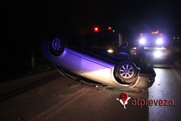 Τροχαίο ατύχημα στο δρόμο Πρέβεζας-Αγίου Θωμά