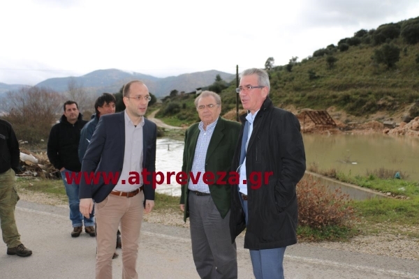 Σύσκεψη στο γραφείο του Αντιπεριφερειάρχη για το ζήτημα των πληγέντων από τις πλημμύρες