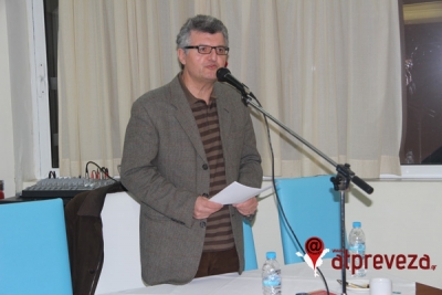 «Αιχμές» του ΚΚΕ κατά του ΣΥΡΙΖΑ στην Πρέβεζα με αφορμή τα διόδια του Ακτίου – Ο Κώστας Μπάρκας «μπάλωσε» την «κινηματική απουσία»