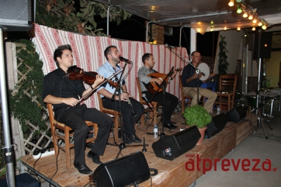 Παραδοσιακό γλέντι μέχρι πρωϊας στο ΤΕΞΑΣ (photo)