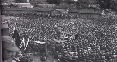 Στις 22 Ιανουαρίου 1949 οι Κομμουνιστές καταλαμβάνουν το Πεκίνο