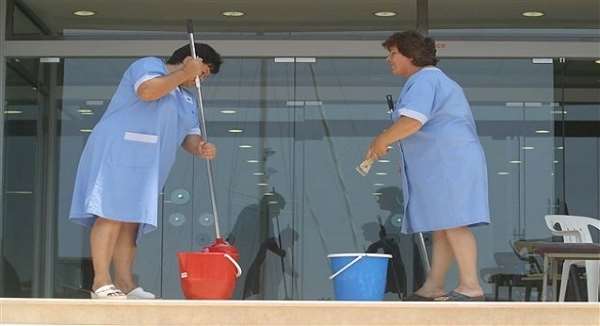 Το Σωματείο Ιδιωτικών Υπαλλήλων Ν. Πρέβεζας για τη δικαίωση της καθαρίστριας…