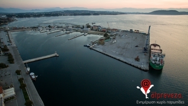 «Ξεκινήστε την ανατολική προβλήτα…» - Το «μπαλάκι» στο Δημοτικό Λιμενικό Ταμείο Πρέβεζας για το λιμάνι…