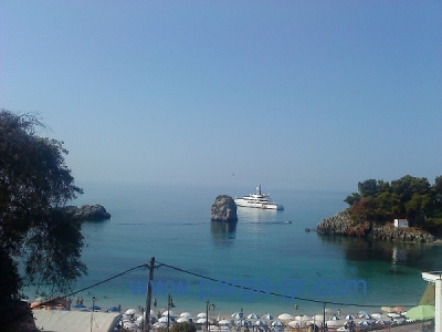 Αυστραλός μεγιστάνας με τη θαλαμηγό του στην Πάργα!