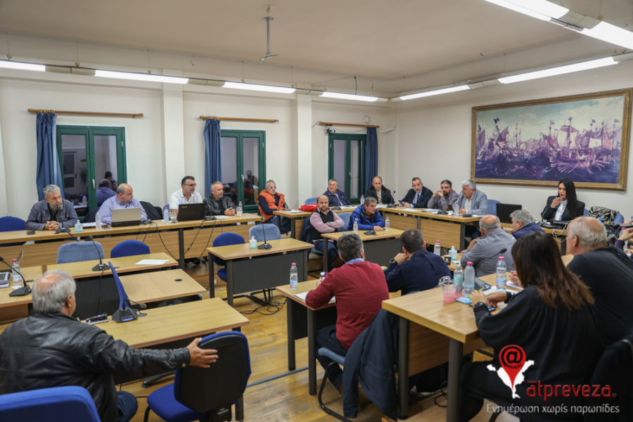 Με 14 θέματα συνεδριάζει σήμερα το δημοτικό συμβούλιο Πρέβεζας