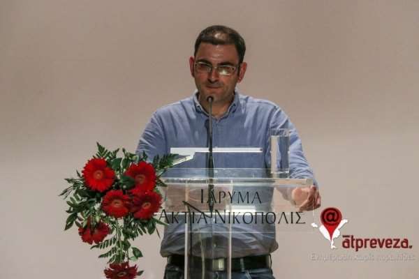 Βookpress.gr: Θωμάς Ιωάννου: «Σε μια σταλιά στεριάς προτού πνιγώ»