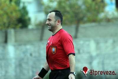 Το κάπνισμα βλάπτει σοβαρά τους... ποδοσφαιρικούς πάγκους!