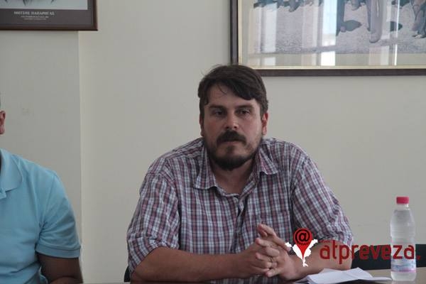 Γιώργος Μισηρλής στο atpreveza: «Να μην περιμένει ο λαός λύση από τα παζάρια της Κυβέρνησης με τους δανειστές»