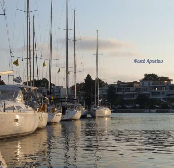 Χωρίς νερό τα τουριστικά σκάφη στη Μαρίνα της Πρέβεζας...!