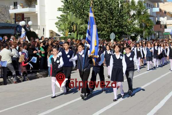 Η Πρέβεζα γιόρτασε την επέτειο του "ΟΧΙ"(pics+vid)