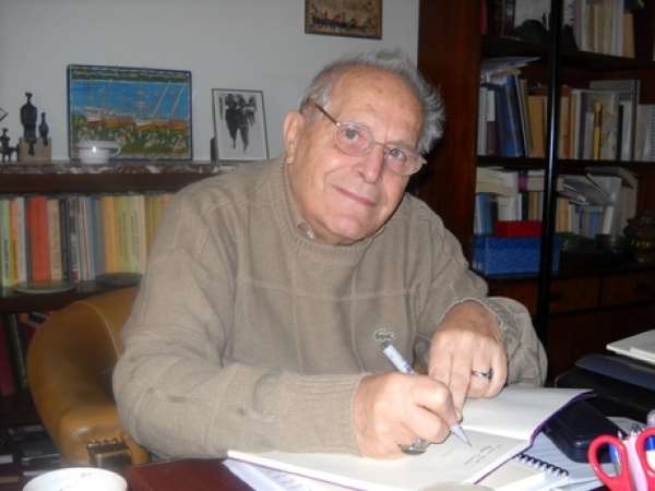 Πέθανε ο Γιάννης Δάλλας, πολυσχιδής ποιητής με καταγωγή από τη Φιλιππιάδα