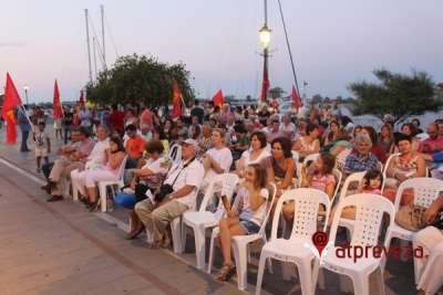 «Φέρναν τη ζωή στα δυο στεγνά τους χέρια σαν ποτάμι…» - Συγκίνησε η εκδήλωση για το Γιάννη Ρίτσο στην Πρέβεζα (photo)