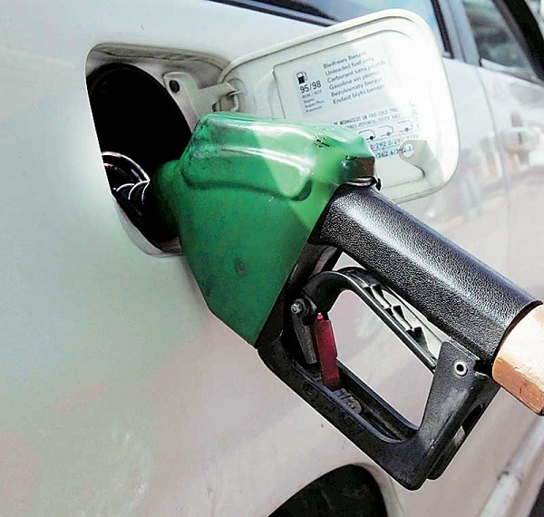 Αύξηση 2 λεπτών ανά λίτρο παρατηρήθηκε στην Πρέβεζα στις γιορτές - «Προπαγάνδα εις βάρος των πρατηριούχων», λένε οι βενζινοπώλες