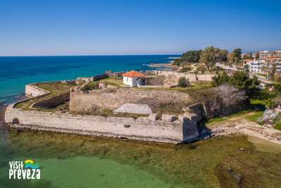 Λ. Μενδώνη για Κάστρο Παντοκράτορα: "Πρέπει να γίνει είναι ένα στρατηγικό σχέδιο - Η αποκατάσταση ενός κάστρου προϋποθέτει δεκάδες εκατομμυρίων ευρώ"