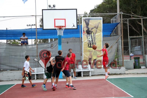 Δρομολογείται η ονομασία των γηπέδων μπάσκετ και τένις στο Δημοτικό Κολυμβητήριο