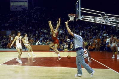Στις 10 Σεπτεμβρίου 1972 οι ΗΠΑ χάνουν για πρώτη φορά σε διεθνή αγώνα μπάσκετ