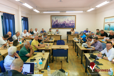 “Φύκια για μεταξωτές κορδέλες” τα περί ανταλλαγής δημοτικού ακινήτου στο Μονολίθι για να γίνει νηπιαγωγείο στην περιοχή Νοσοκομείου (pics)