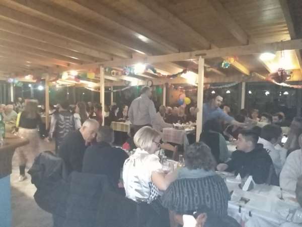 Κέφι και χορός στον αποκριάτικο χορό του Πολιτιστικού Συλλόγου Λυγιάς (photos)