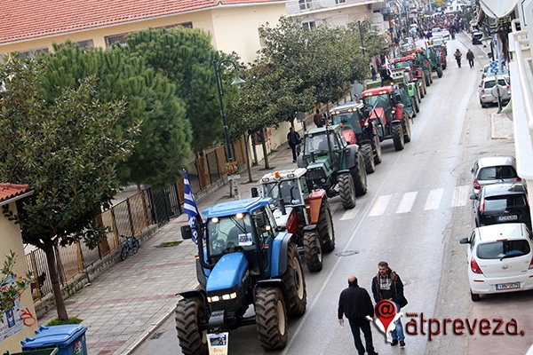 ΠΑΜΕ Πρέβεζας: «Αλληλεγγύη στον Αγώνα της Αγροτιάς»