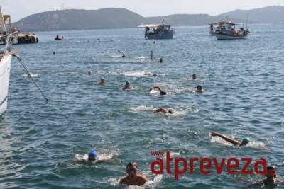 Με επιτυχία ο κολυμβητικός διάπλους Άκτιο-Πρέβεζα