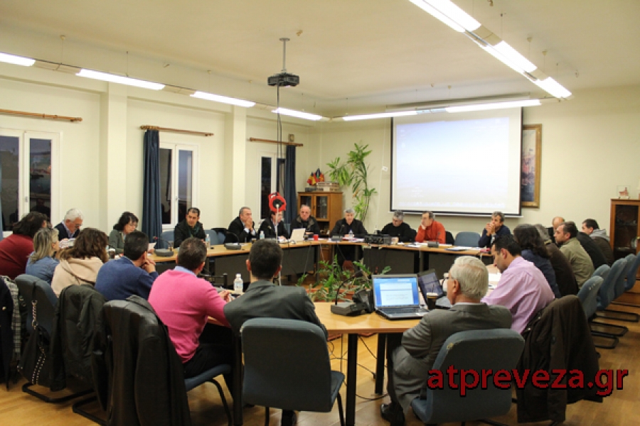 Καμία αύξηση στα δημοτικά τέλη για το 2013 στο δήμο Πρέβεζας