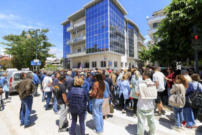 Δυναμική κινητοποίηση στην Πρέβεζα και προσωρινή αναστολή πλειστηριασμού
