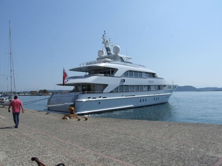 Στο λιμάνι της Πρέβεζας πολυτελές yacht (photo)