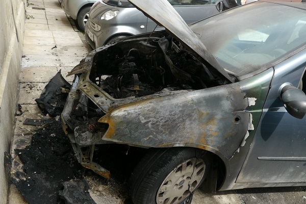 Κάηκε το αυτοκίνητο αξιωματικού της Αστυνομίας στην Πρέβεζα