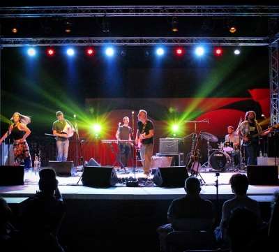 Νίκος Πορτοκάλογλου+Ευγενείς Αλήτες, στο Stage Ioannina το Σάββατο 24 Φεβρουαρίου