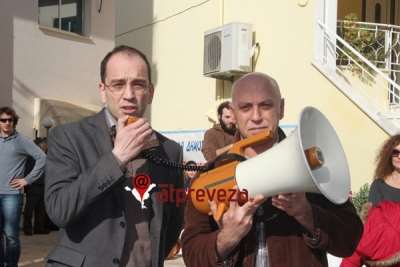 Ένταση στη Βουλή με αφορμή ατάκα του Κώστα Μπάρκα...