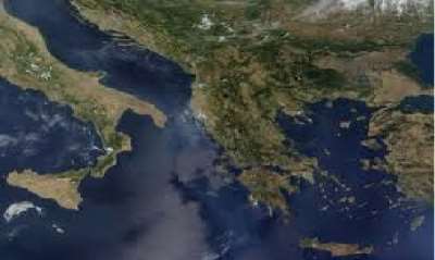 Η μοναξιά ενός προδότη (Στήλη: Με το νυστέρι...)