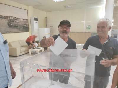 Ο ΣΥΡΙΖΑ στις κάλπες και στο Νομό Πρέβεζας - Σε ικανοποιητικά επίπεδα η συμμετοχή (pics)