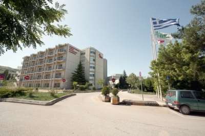 Μπορεί να κολλήσουμε τον κορωνοϊό αγγίζοντας μολυσμένες επιφάνειες;-Η Επιστημονική Επιτροπή Διαχείρισης Λοιμώξεων του Πανεπιστημιακού Γενικού Νοσοκομείου απαντά