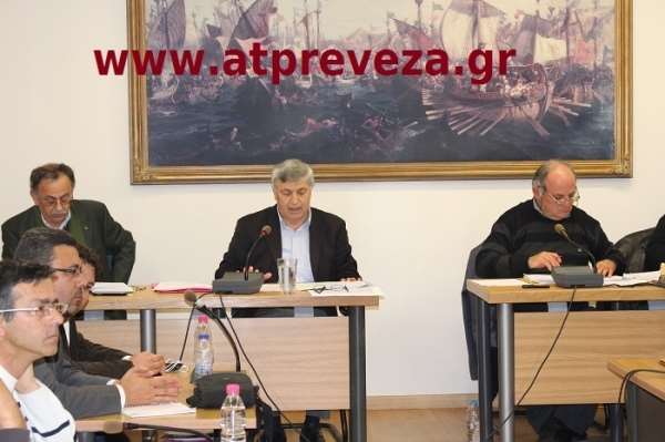 Τρεις θέσεις ειδικών συνεργατών στο Δήμο Πρέβεζας
